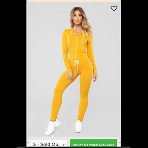 Zip Through  the Game Lounge Set